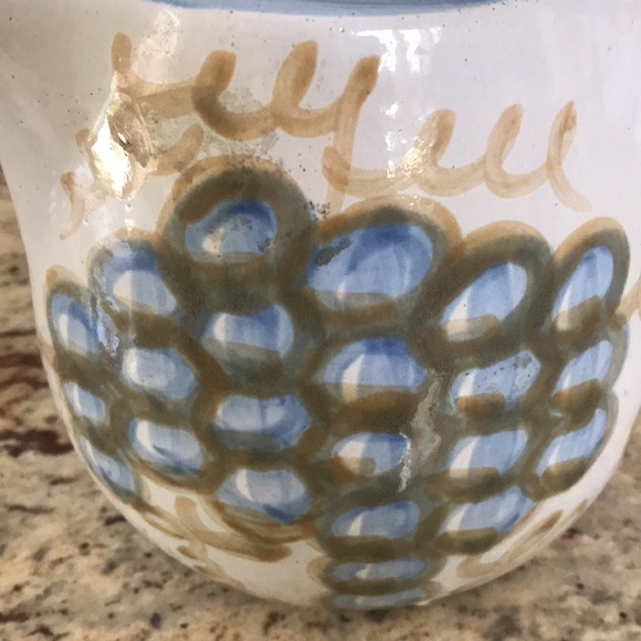 Vintage Louisville Stoneware Co. Pottery Pitcher Grapes & Vines Handle - Picture 15 of 15